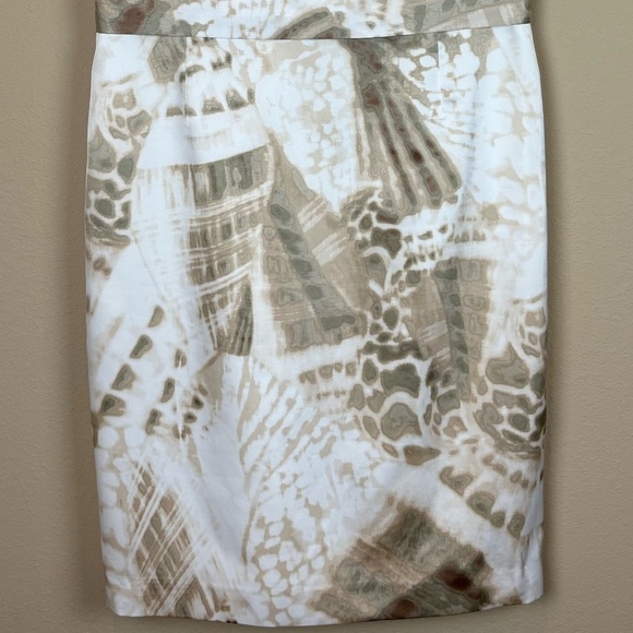 Tahari Satin Abstract Ivory/Brown Animal Print Sheath Sleeveless Lined Dress - Picture 3 of 13